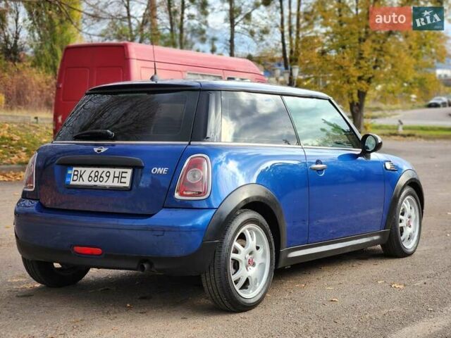 Синій Міні Cooper, об'ємом двигуна 1.4 л та пробігом 125 тис. км за 6999 $, фото 8 на Automoto.ua