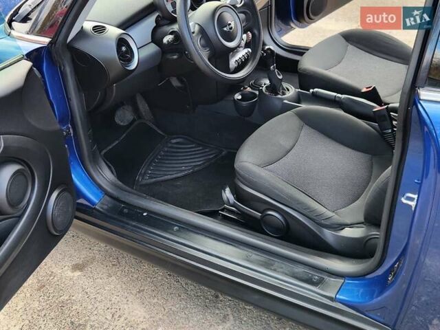 Синій Міні Cooper, об'ємом двигуна 1.4 л та пробігом 125 тис. км за 6999 $, фото 40 на Automoto.ua