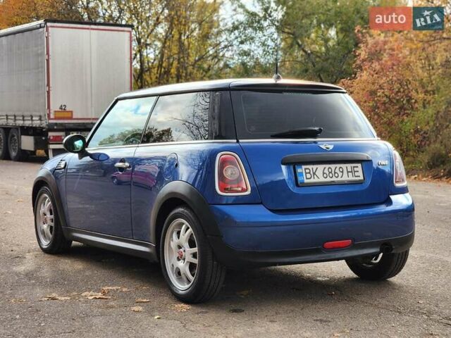 Синій Міні Cooper, об'ємом двигуна 1.4 л та пробігом 125 тис. км за 6999 $, фото 4 на Automoto.ua