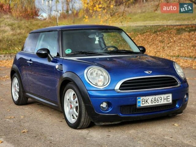 Синій Міні Cooper, об'ємом двигуна 1.4 л та пробігом 125 тис. км за 6999 $, фото 1 на Automoto.ua