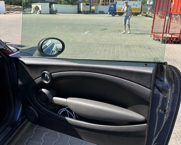 Синій Міні Cooper, об'ємом двигуна 1.6 л та пробігом 163 тис. км за 6000 $, фото 21 на Automoto.ua
