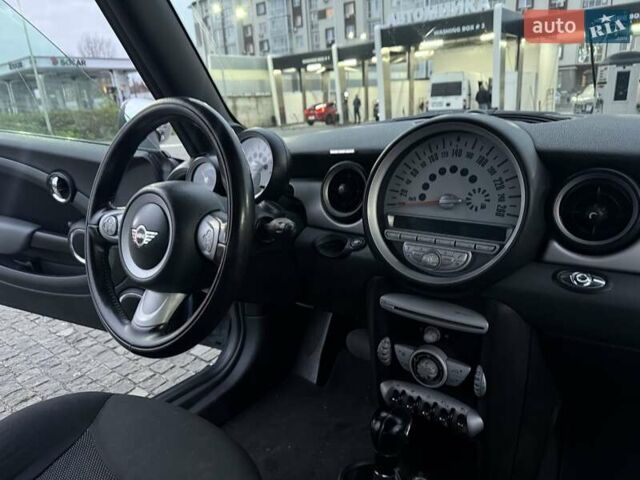 Синий Мини Купер, объемом двигателя 1.6 л и пробегом 212 тыс. км за 8700 $, фото 13 на Automoto.ua