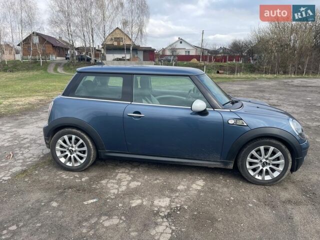 Синий Мини Купер, объемом двигателя 1.6 л и пробегом 237 тыс. км за 6300 $, фото 3 на Automoto.ua