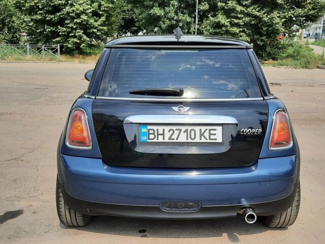 Синій Міні Cooper, об'ємом двигуна 16 л та пробігом 225 тис. км за 5999 $, фото 5 на Automoto.ua
