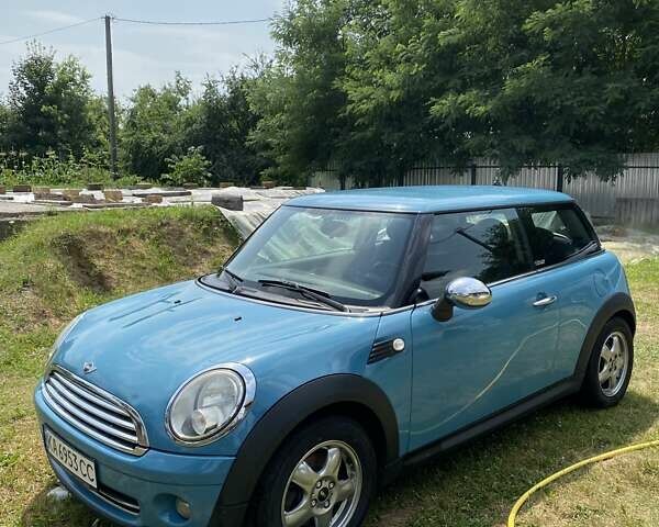 Синій Міні Cooper, об'ємом двигуна 1.4 л та пробігом 204 тис. км за 5200 $, фото 4 на Automoto.ua