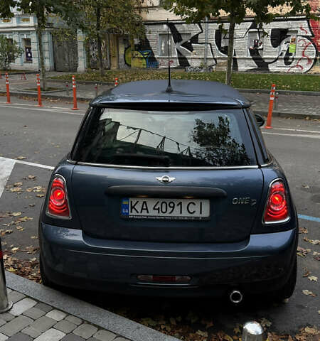 Мини Купер 2010 в Киеве на Automoto.ua Синий Мини Купер, объемом двигателя 1.6 л и пробегом 209 тыс. км за 7500 $, фото 8 на Automoto.ua