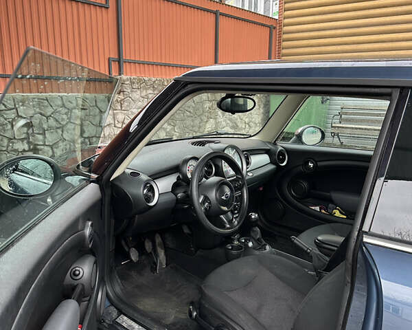Синій Міні Cooper, об'ємом двигуна 1.6 л та пробігом 242 тис. км за 6900 $, фото 4 на Automoto.ua
