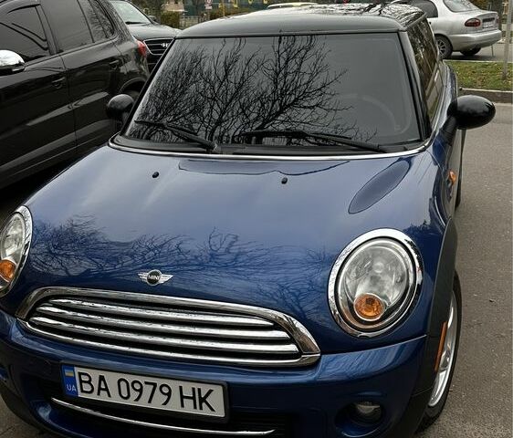 Синий Мини Купер, объемом двигателя 1.6 л и пробегом 113 тыс. км за 8600 $, фото 1 на Automoto.ua