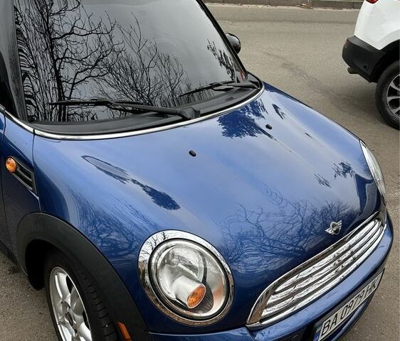 Синий Мини Купер, объемом двигателя 1.6 л и пробегом 113 тыс. км за 8600 $, фото 2 на Automoto.ua