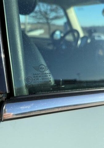 Синій Міні Cooper, об'ємом двигуна 1.6 л та пробігом 150 тис. км за 8700 $, фото 18 на Automoto.ua