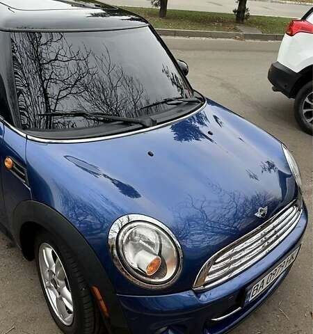 Синий Мини Купер, объемом двигателя 1.6 л и пробегом 113 тыс. км за 8600 $, фото 1 на Automoto.ua