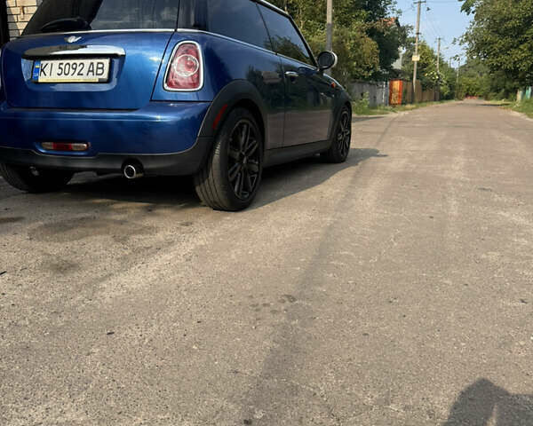Синий Мини Купер, объемом двигателя 1.6 л и пробегом 170 тыс. км за 8500 $, фото 1 на Automoto.ua