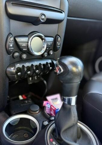 Синій Міні Cooper, об'ємом двигуна 1.6 л та пробігом 150 тис. км за 8700 $, фото 6 на Automoto.ua