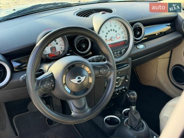Синий Мини Купер, объемом двигателя 1.6 л и пробегом 142 тыс. км за 6400 $, фото 7 на Automoto.ua