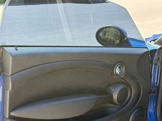 Синій Міні Cooper, об'ємом двигуна 1.6 л та пробігом 161 тис. км за 7200 $, фото 10 на Automoto.ua