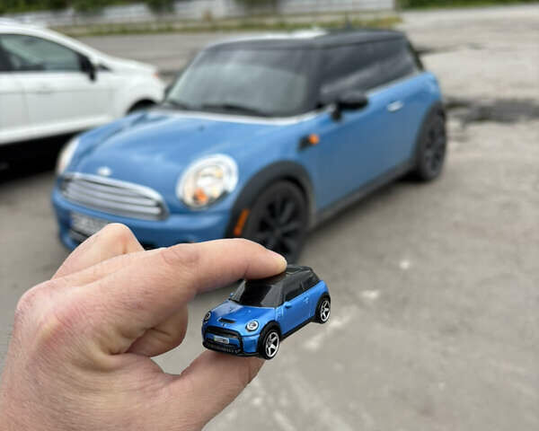 Синій Міні Cooper, об'ємом двигуна 1.6 л та пробігом 144 тис. км за 9000 $, фото 8 на Automoto.ua