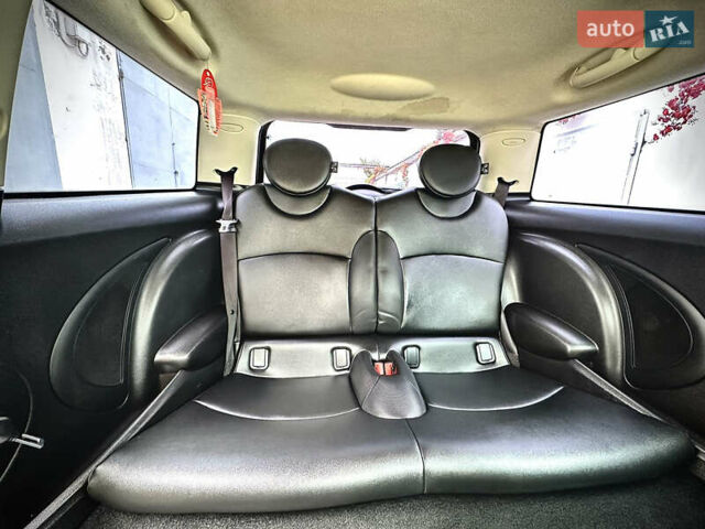 Синій Міні Cooper, об'ємом двигуна 1.6 л та пробігом 233 тис. км за 8300 $, фото 15 на Automoto.ua