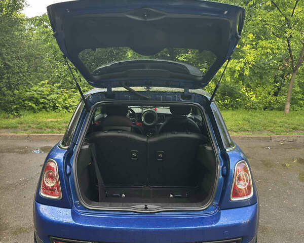 Синій Міні Cooper, об'ємом двигуна 1.6 л та пробігом 130 тис. км за 9250 $, фото 4 на Automoto.ua