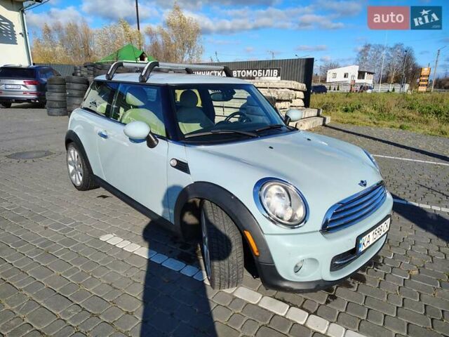 Синий Мини Купер, объемом двигателя 1.6 л и пробегом 245 тыс. км за 7333 $, фото 1 на Automoto.ua