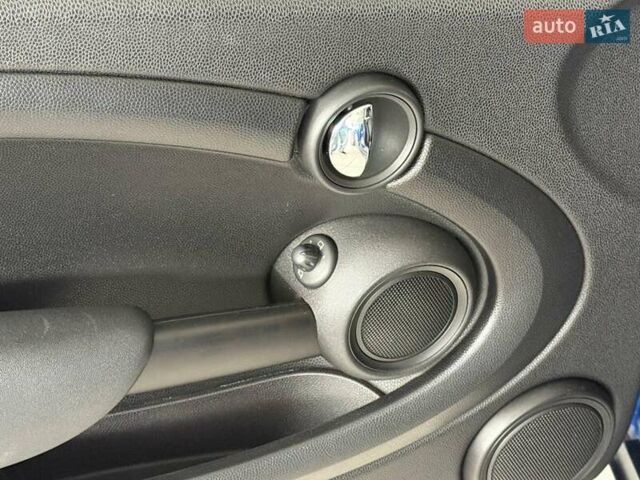 Синій Міні Cooper, об'ємом двигуна 1.6 л та пробігом 156 тис. км за 10440 $, фото 9 на Automoto.ua