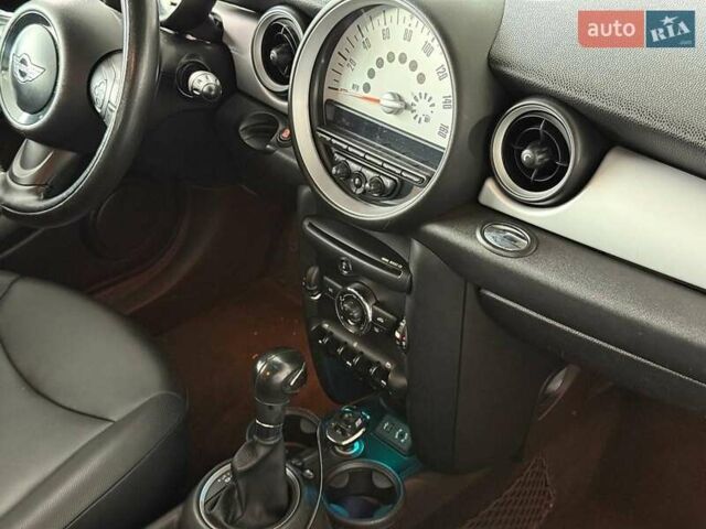 Синій Міні Cooper, об'ємом двигуна 1.6 л та пробігом 156 тис. км за 10440 $, фото 17 на Automoto.ua