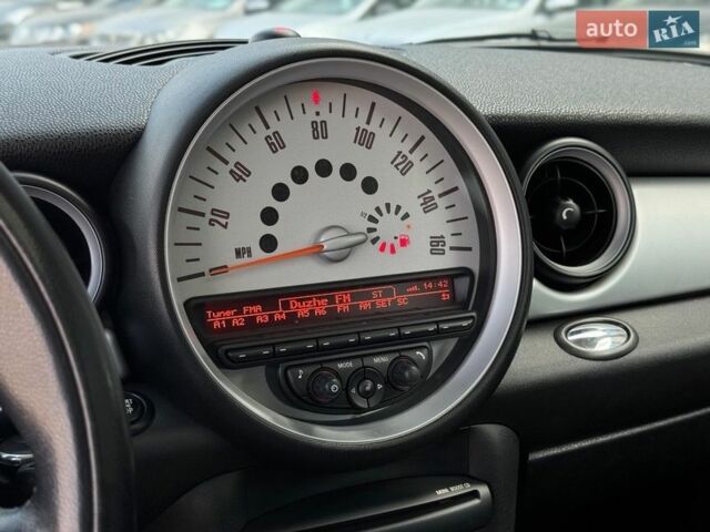 Синий Мини Купер, объемом двигателя 1.6 л и пробегом 158 тыс. км за 7440 $, фото 29 на Automoto.ua