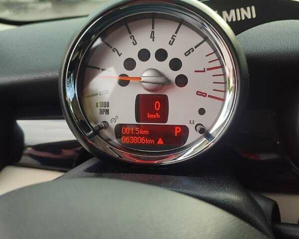 Синий Мини Купер, объемом двигателя 1.6 л и пробегом 63 тыс. км за 11000 $, фото 5 на Automoto.ua