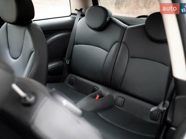 Синий Мини Купер, объемом двигателя 1.6 л и пробегом 134 тыс. км за 10800 $, фото 8 на Automoto.ua