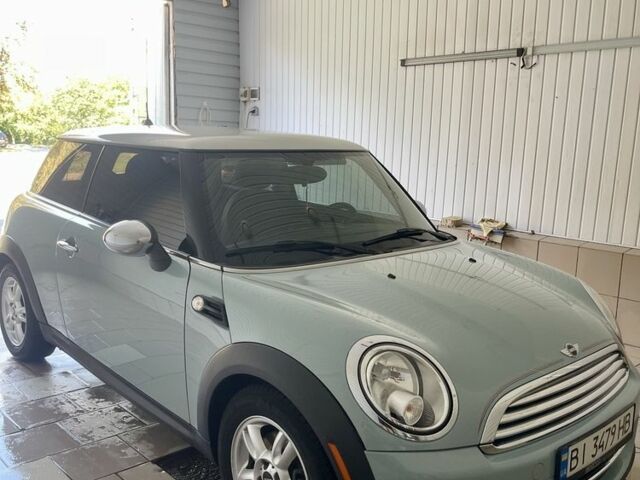 Мини Купер 2013 в Пирятине на Automoto.ua Синий Мини Купер, объемом двигателя 1.6 л и пробегом 85 тыс. км за 6999 $, фото 3 на Automoto.ua