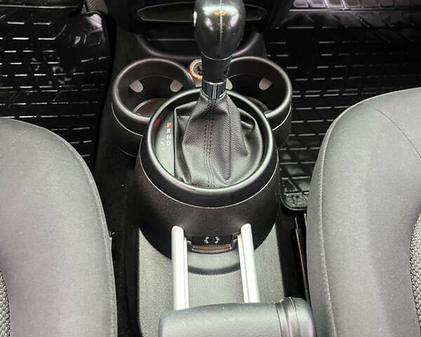 Синій Міні Cooper, об'ємом двигуна 2 л та пробігом 265 тис. км за 9950 $, фото 44 на Automoto.ua