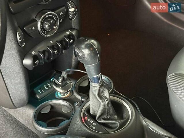 Синій Міні Cooper, об'ємом двигуна 1.6 л та пробігом 156 тис. км за 10440 $, фото 12 на Automoto.ua
