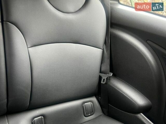 Синій Міні Cooper, об'ємом двигуна 1.6 л та пробігом 158 тис. км за 9700 $, фото 6 на Automoto.ua