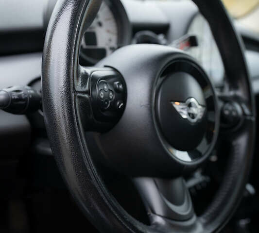 Синий Мини Купер, объемом двигателя 1.6 л и пробегом 134 тыс. км за 10800 $, фото 7 на Automoto.ua