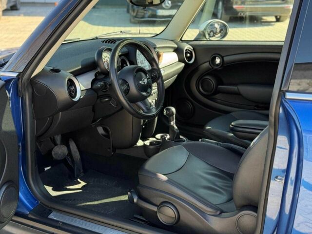 Синий Мини Купер, объемом двигателя 1.6 л и пробегом 158 тыс. км за 7690 $, фото 16 на Automoto.ua