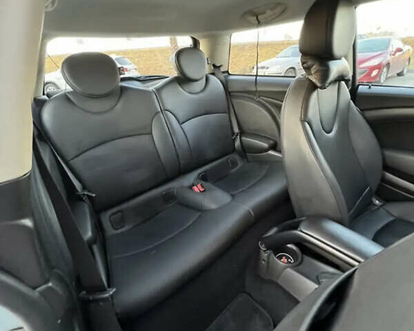 Синий Мини Купер, объемом двигателя 1.6 л и пробегом 160 тыс. км за 10999 $, фото 5 на Automoto.ua