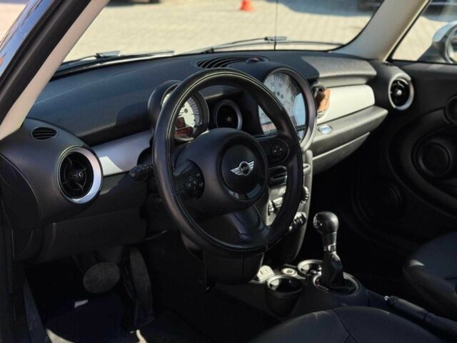 Синий Мини Купер, объемом двигателя 1.6 л и пробегом 158 тыс. км за 7690 $, фото 19 на Automoto.ua