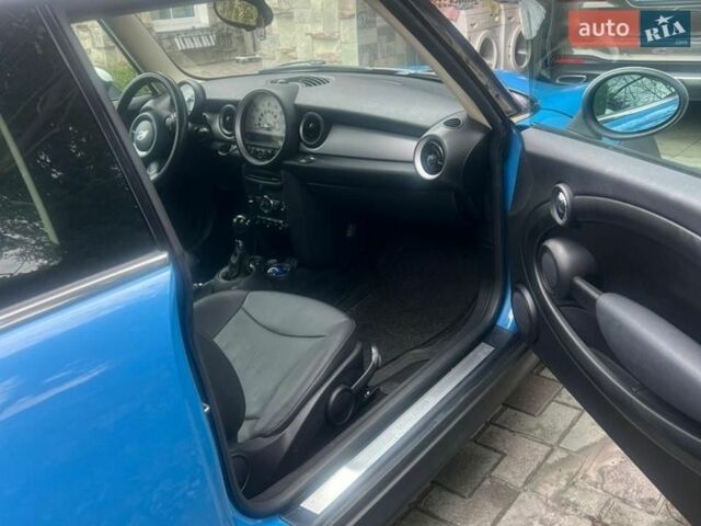 Синій Міні Cooper, об'ємом двигуна 1.6 л та пробігом 158 тис. км за 9700 $, фото 3 на Automoto.ua