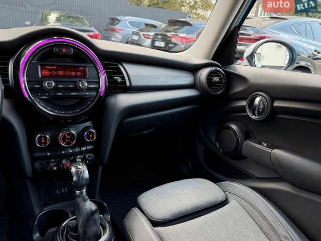 Синій Міні Cooper, об'ємом двигуна 1.5 л та пробігом 126 тис. км за 10500 $, фото 19 на Automoto.ua