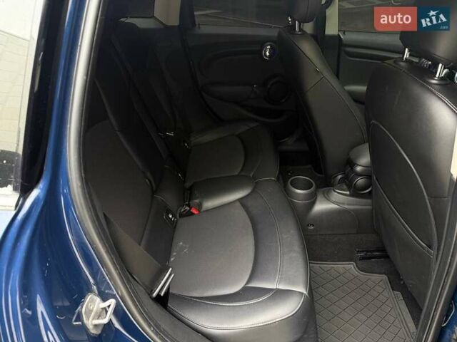Синий Мини Купер, объемом двигателя 1.5 л и пробегом 105 тыс. км за 13990 $, фото 12 на Automoto.ua
