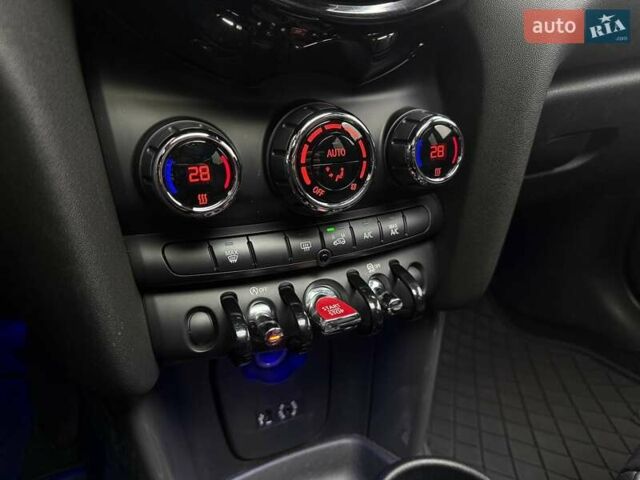 Синий Мини Купер, объемом двигателя 1.5 л и пробегом 105 тыс. км за 13990 $, фото 20 на Automoto.ua