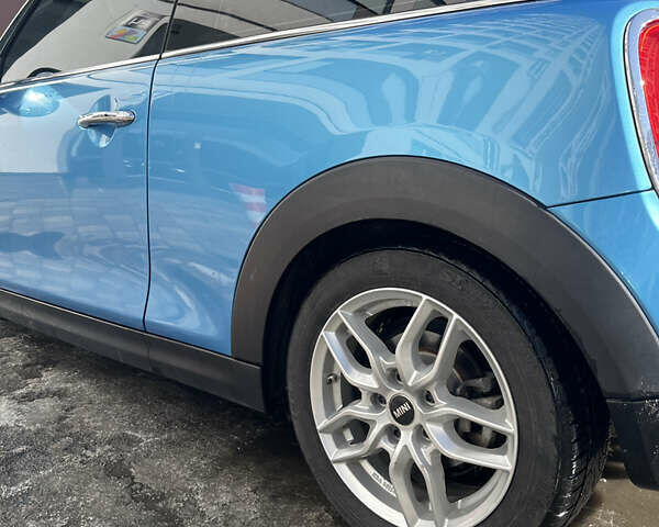 Синій Міні Cooper, об'ємом двигуна 2 л та пробігом 180 тис. км за 12800 $, фото 2 на Automoto.ua
