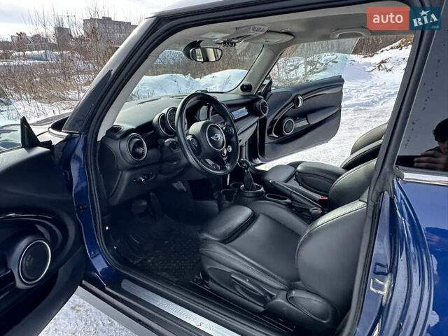 Синій Міні Cooper, об'ємом двигуна 2 л та пробігом 180 тис. км за 13500 $, фото 39 на Automoto.ua