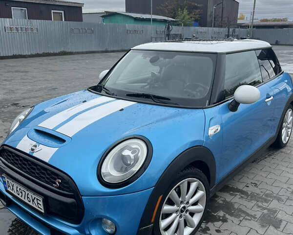 Синій Міні Cooper, об'ємом двигуна 2 л та пробігом 132 тис. км за 13200 $, фото 1 на Automoto.ua