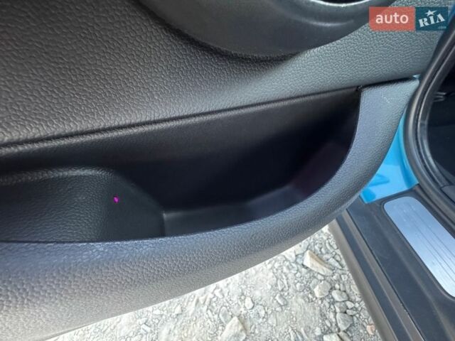 Синий Мини Купер, объемом двигателя 1.5 л и пробегом 140 тыс. км за 10300 $, фото 28 на Automoto.ua