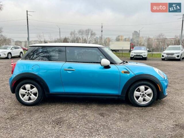 Синий Мини Купер, объемом двигателя 1.5 л и пробегом 50 тыс. км за 13600 $, фото 5 на Automoto.ua
