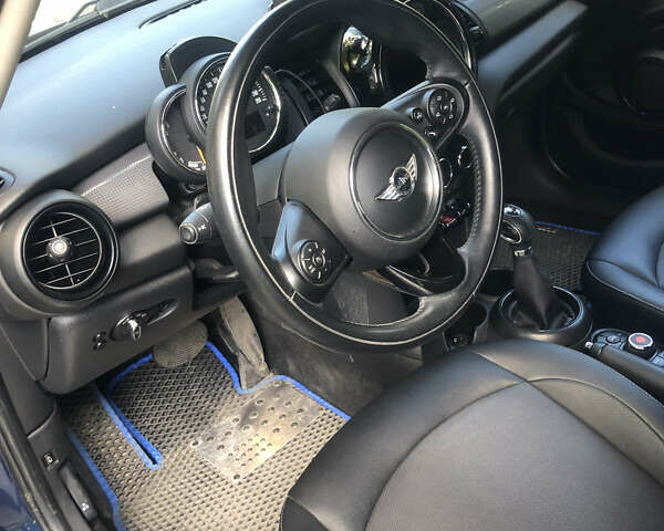 Синий Мини Купер, объемом двигателя 1.5 л и пробегом 77 тыс. км за 12000 $, фото 2 на Automoto.ua
