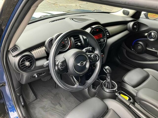 Синій Міні Cooper, об'ємом двигуна 2 л та пробігом 70 тис. км за 7200 $, фото 8 на Automoto.ua