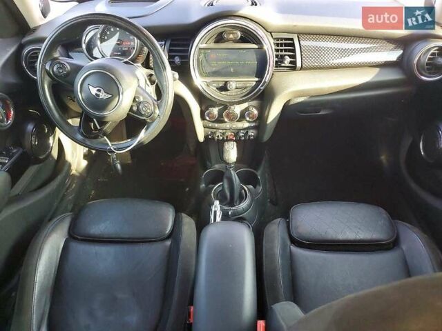 Синій Міні Cooper, об'ємом двигуна 2 л та пробігом 176 тис. км за 1600 $, фото 7 на Automoto.ua