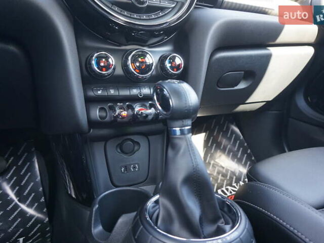 Мини Купер 2016 в Одессе на Automoto.ua Синий Мини Купер, объемом двигателя 2 л и пробегом 52 тыс. км за 15900 $, фото 56 на Automoto.ua