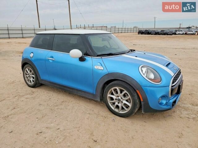 Синій Міні Cooper, об'ємом двигуна 2 л та пробігом 108 тис. км за 2000 $, фото 3 на Automoto.ua